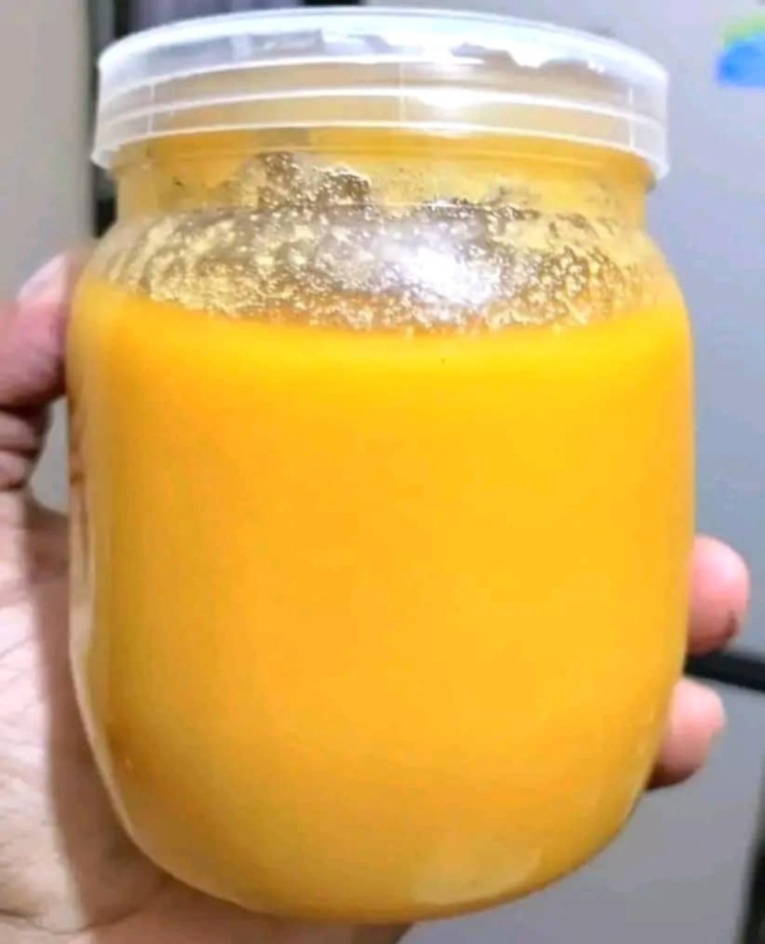গাওয়া ঘি ১০০% বিশুদ্ধ — দেশি গরুর দুধের খাঁটি ঘি, প্রতিটি ফোঁটায় ঐতিহ্যের স্বাদ - Image 4